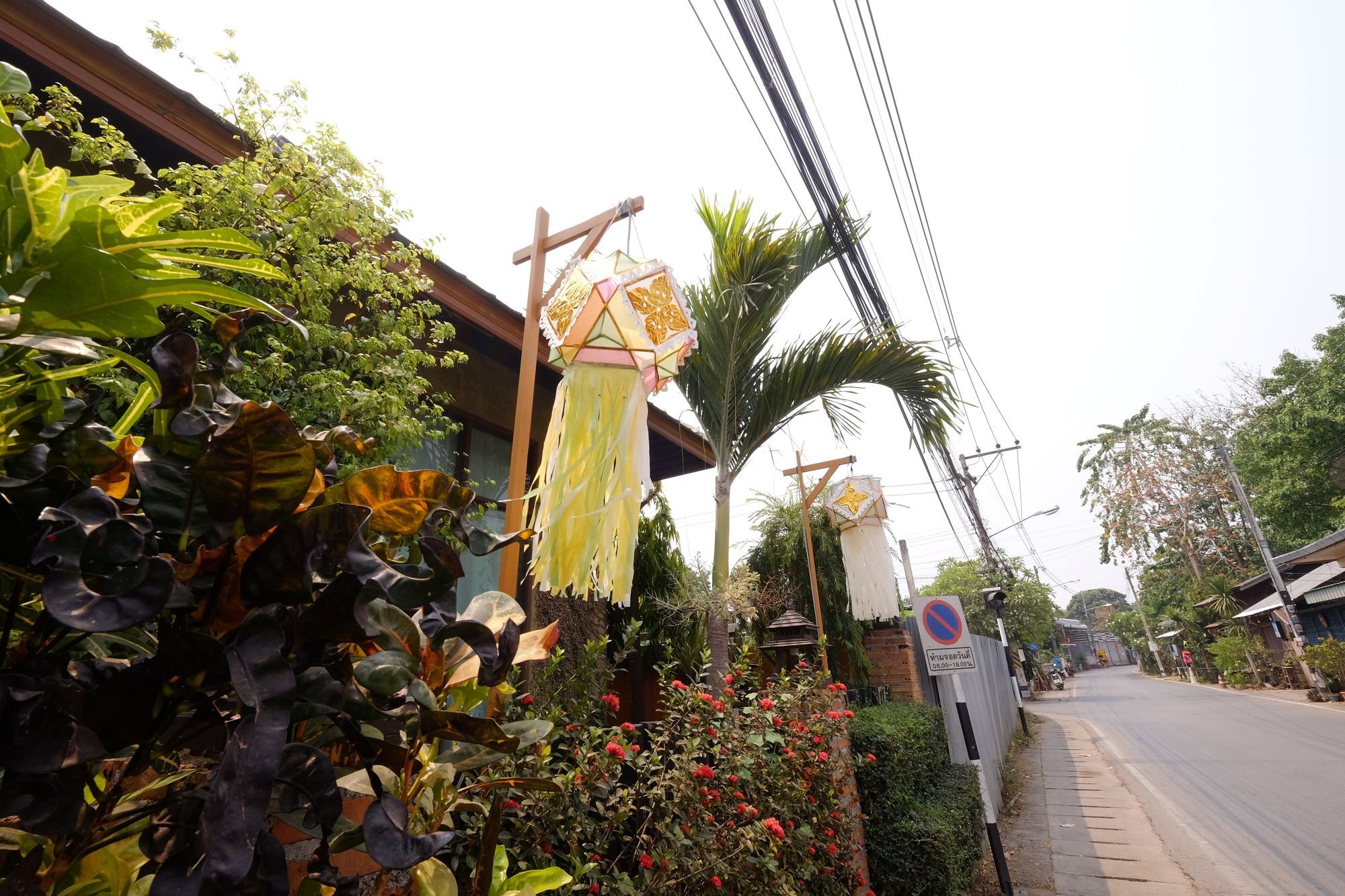 Huen Kham Kong Guesthouse Mae Sariang Exterior photo